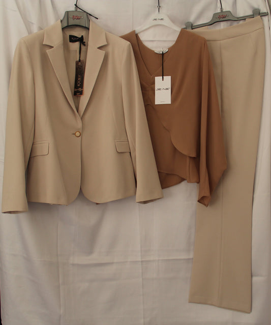 Tailleur beige