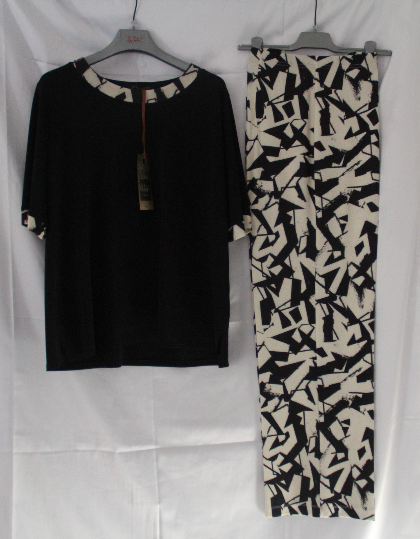 Set maglia e pantalone